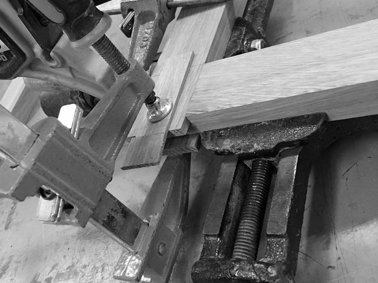 lap-joint-custom-arts-and-crafts-picture-frames